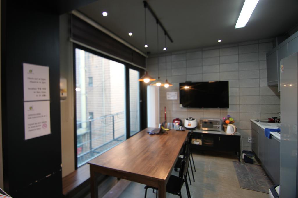24 Guesthouse Garosugil - Gangnam Seoul Exteriör bild