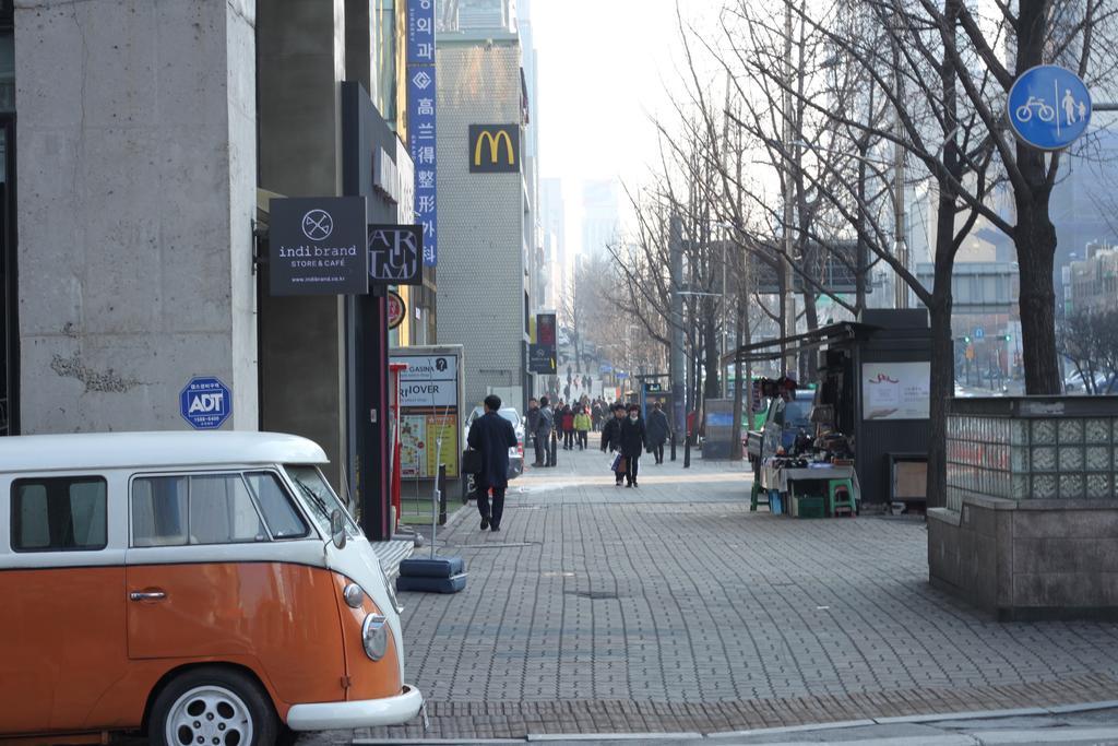 24 Guesthouse Garosugil - Gangnam Seoul Exteriör bild