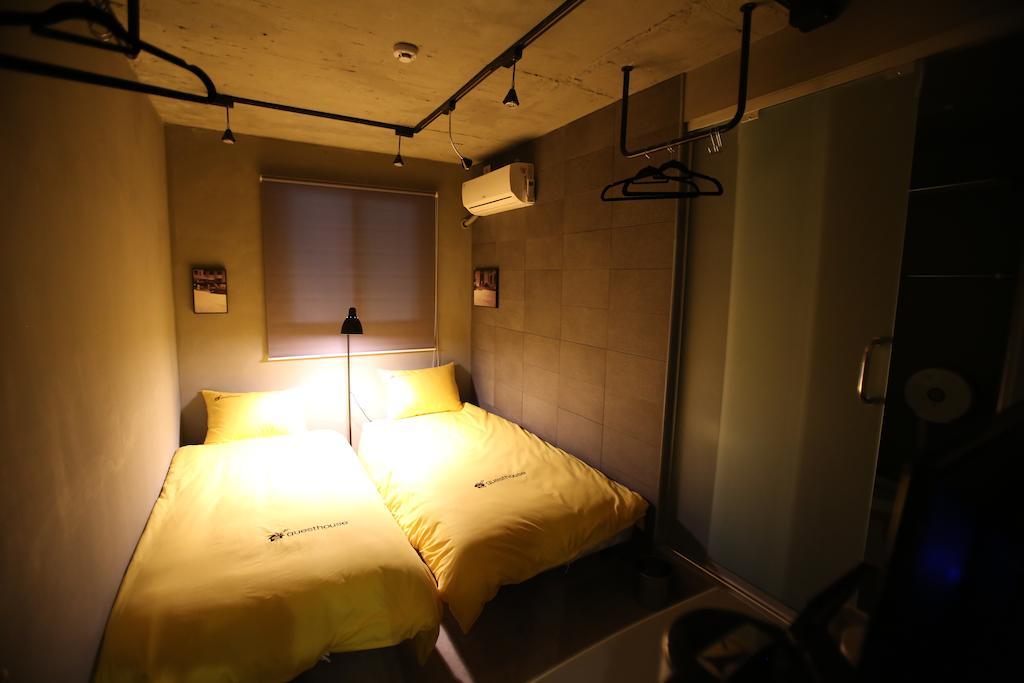 24 Guesthouse Garosugil - Gangnam Seoul Rum bild