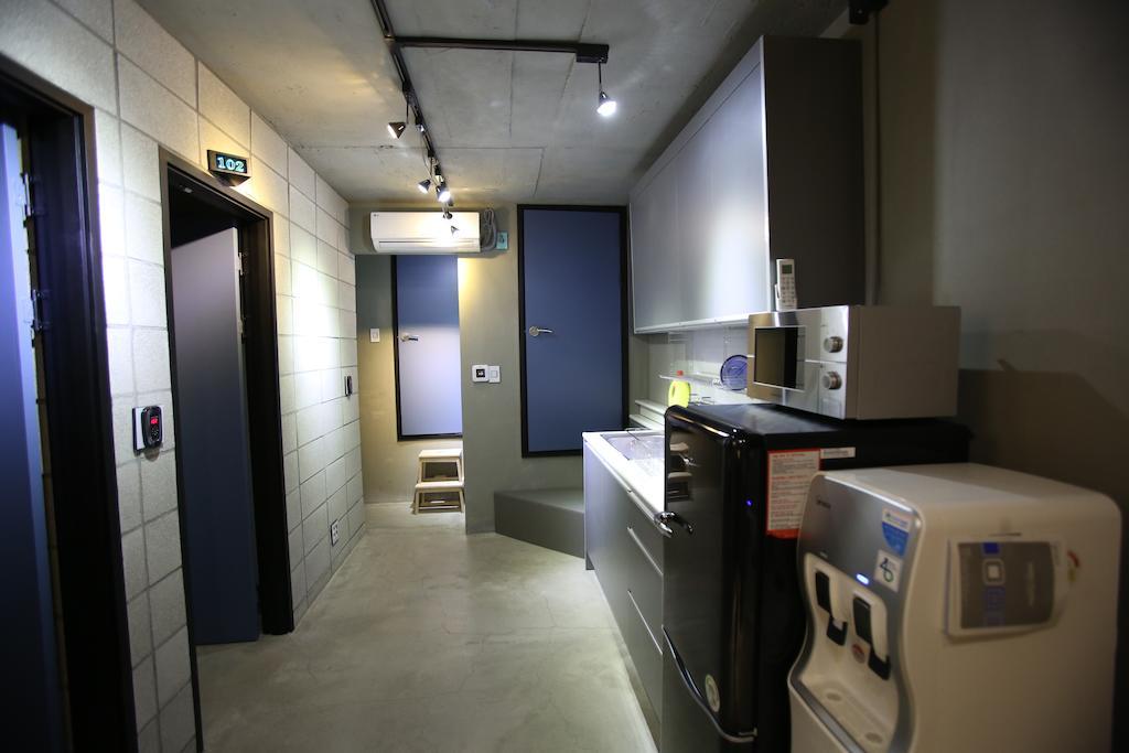 24 Guesthouse Garosugil - Gangnam Seoul Rum bild