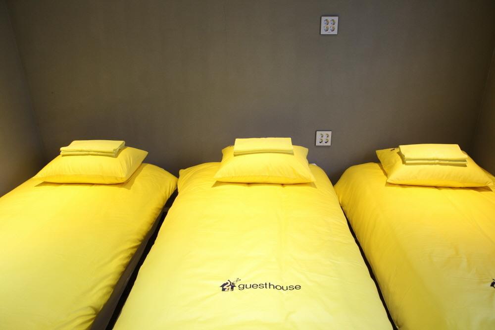 24 Guesthouse Garosugil - Gangnam Seoul Rum bild